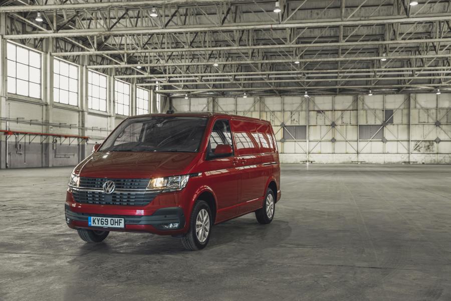  Volkswagen Transporter Van (T6.1) 2020 года  (UK) (фото 31 из 32)